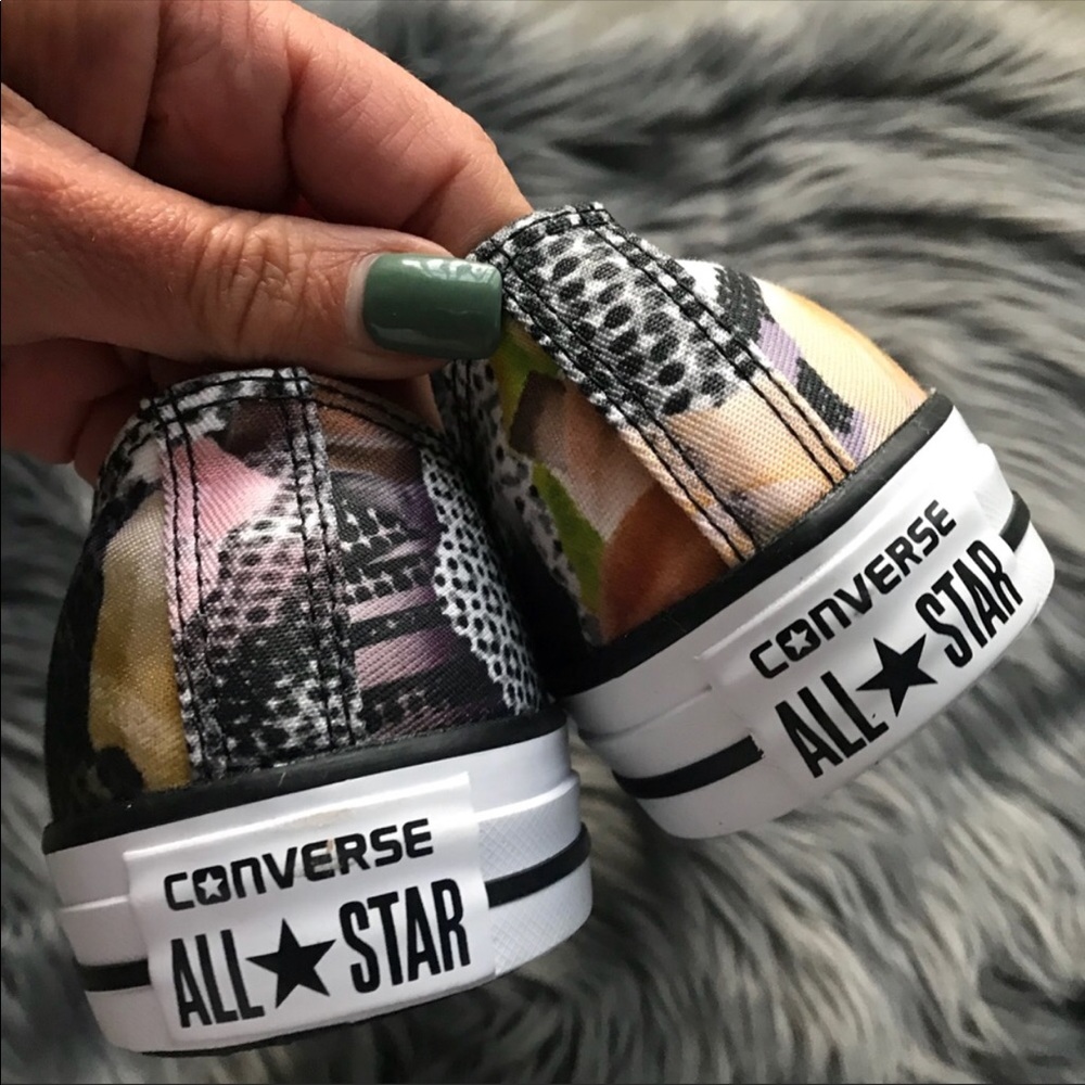 NEW 🥀 CONVERSE WOMENS LOWTOP • FLORAL - Picture 7 of 9
